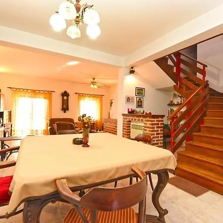 Milena 1560 Apartment