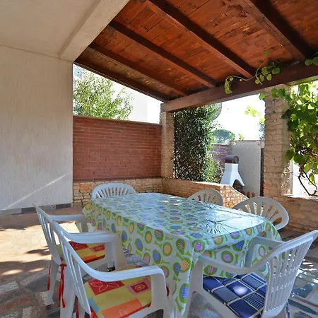 Apartment Milena 1560 *